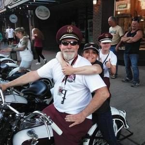 Meet your Posher, Sam